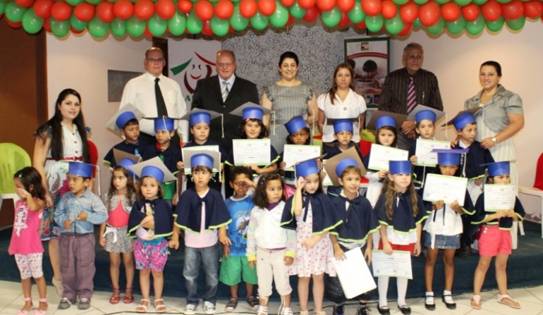 Abadeus forma 18 crianças no Centro de Educação Infantil