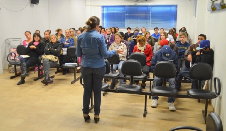 Abadeus sedia pré-conferencia Municipal de Assistência Social
