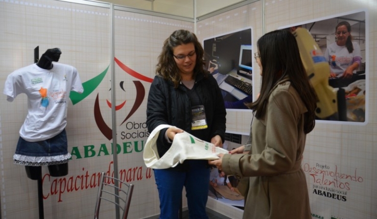 Abadeus participa da Fenafashion