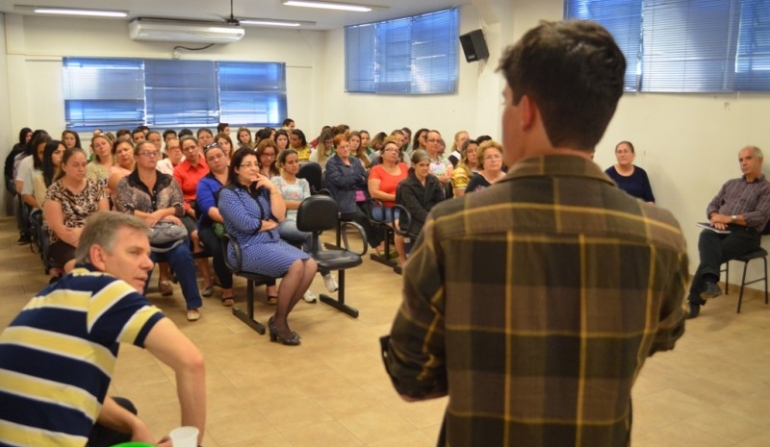 Palestra quer trazer conscientização ambiental no descarte dos resíduos sólidos