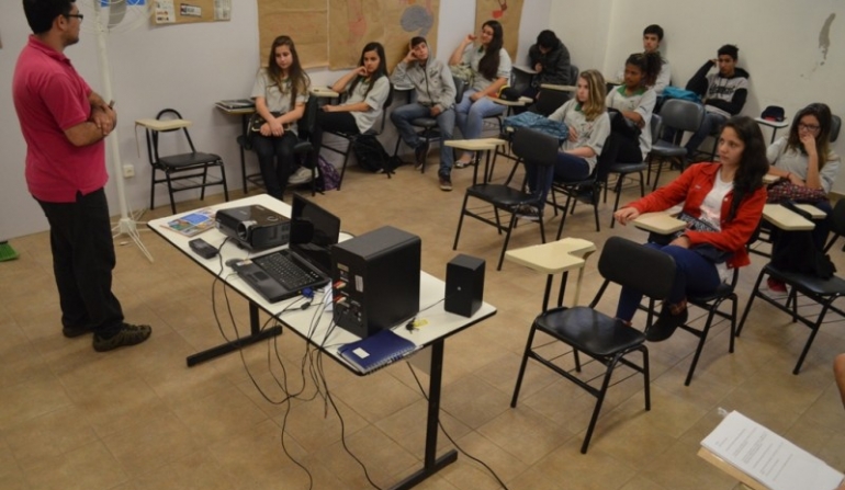 Abadeus busca consciência do jovem cidadão