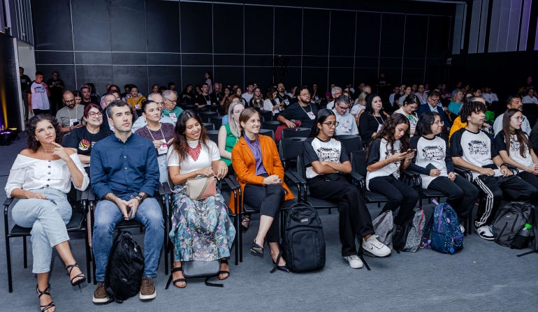 3º Fórum Internacional de Inovação Social da Abadeus conecta mentes criativas em Criciúma