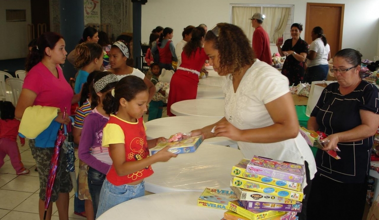 Abadeus realiza Natal Solidário